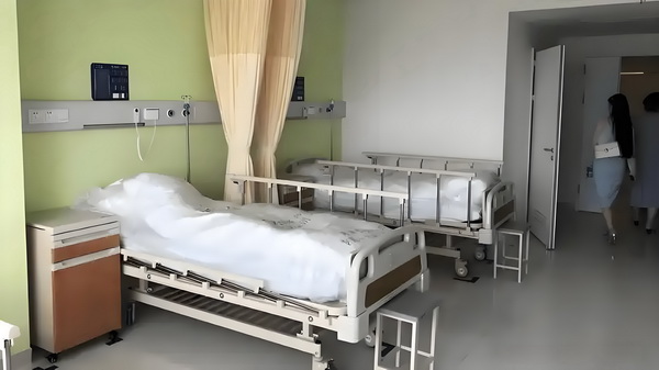 深圳入户手续流程_变态男躲女神床下,尺度生猛的日本电影! 便捷准确构信的养息查询老机